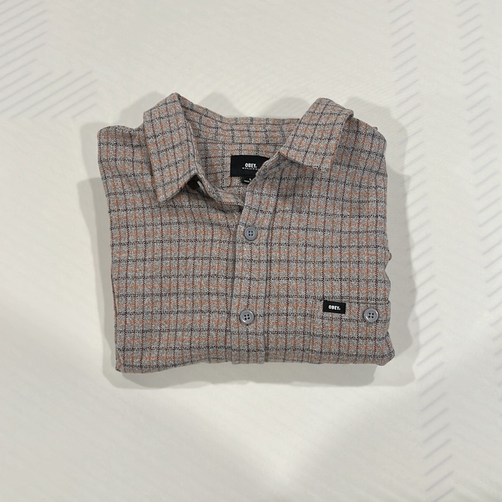 OBEY - men’s large flannel